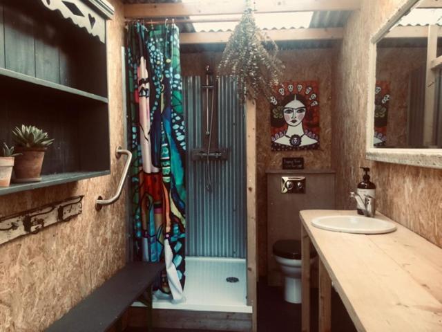The Oaks Glamping - Magpie Half Shepherds Hut Ξενοδοχείο Colkirk Εξωτερικό φωτογραφία